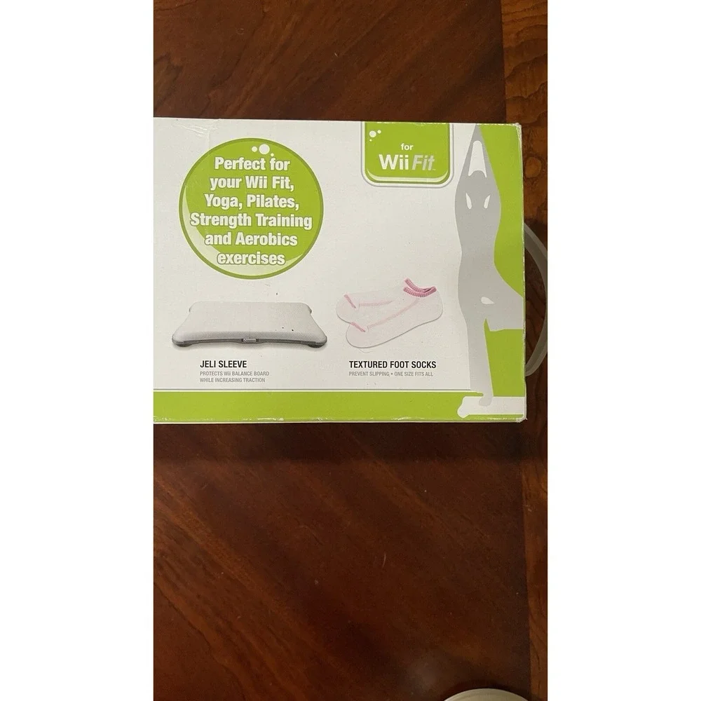 DreamGEAR Lady Fitness 5 in 1 Workout Kit for Nintendo Wii Fit Pink NEW OpenBox
